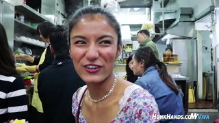 who is SHE? exotic TEEN camgirl USED... by a FAN! SQUIRTS! (Jul 12 China)