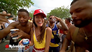 Pounding at Street Parade and 2 aficionados caught and recorded us - MySweetApple